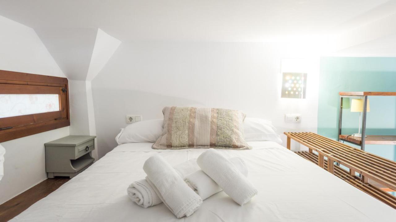 Acogedor Apartamento En Pleno Centro De Sevilla Bagian luar foto