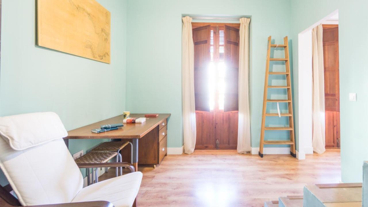 Acogedor Apartamento En Pleno Centro De Sevilla Bagian luar foto
