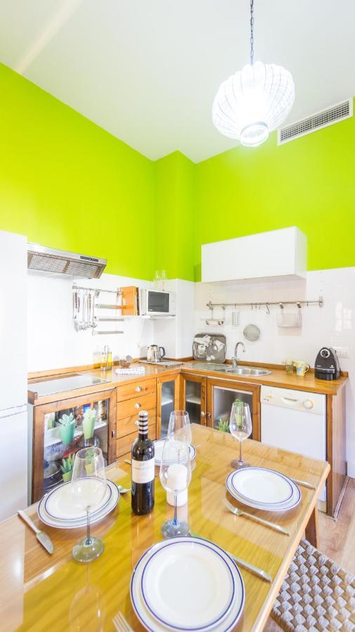 Acogedor Apartamento En Pleno Centro De Sevilla Bagian luar foto