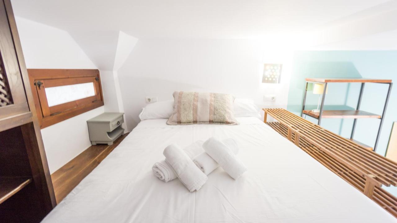 Acogedor Apartamento En Pleno Centro De Sevilla Bagian luar foto