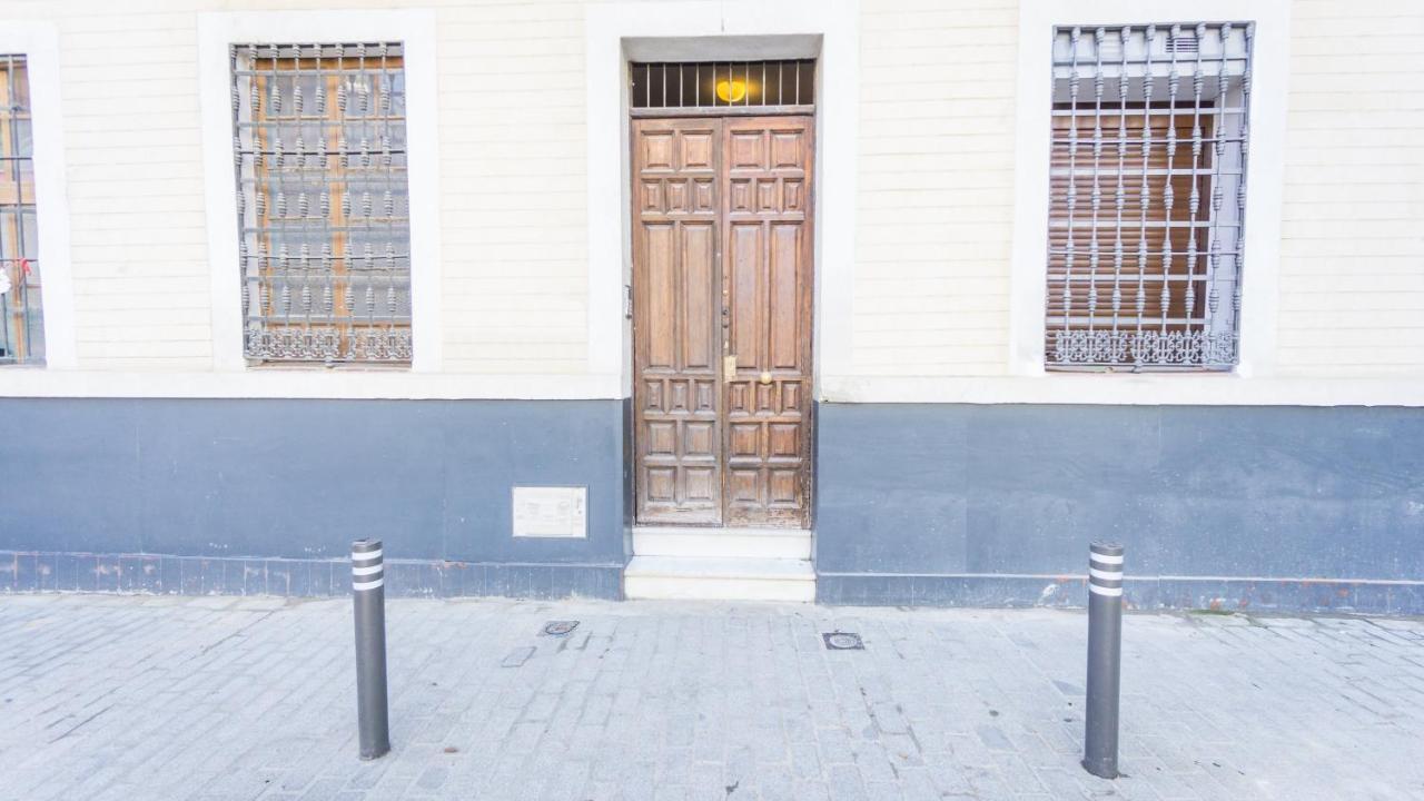 Acogedor Apartamento En Pleno Centro De Sevilla Bagian luar foto